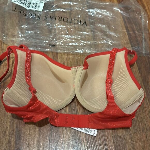 Victoria’s secret Bra size 32D - Picture 4 of 6